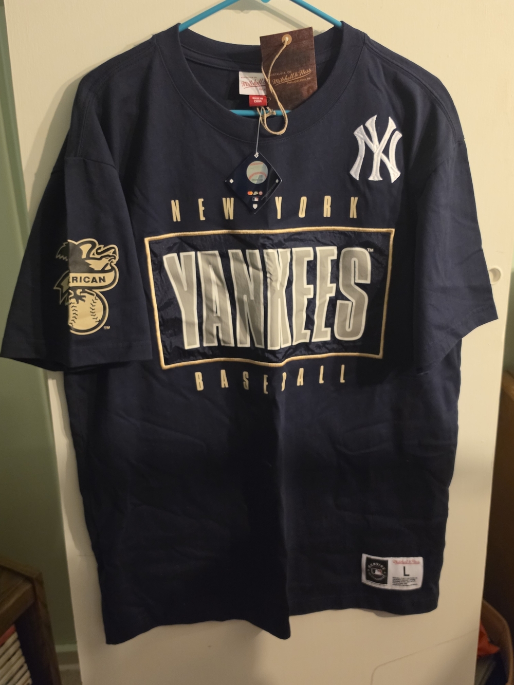 NWT Mitchell & Ness NY Yankees Tee